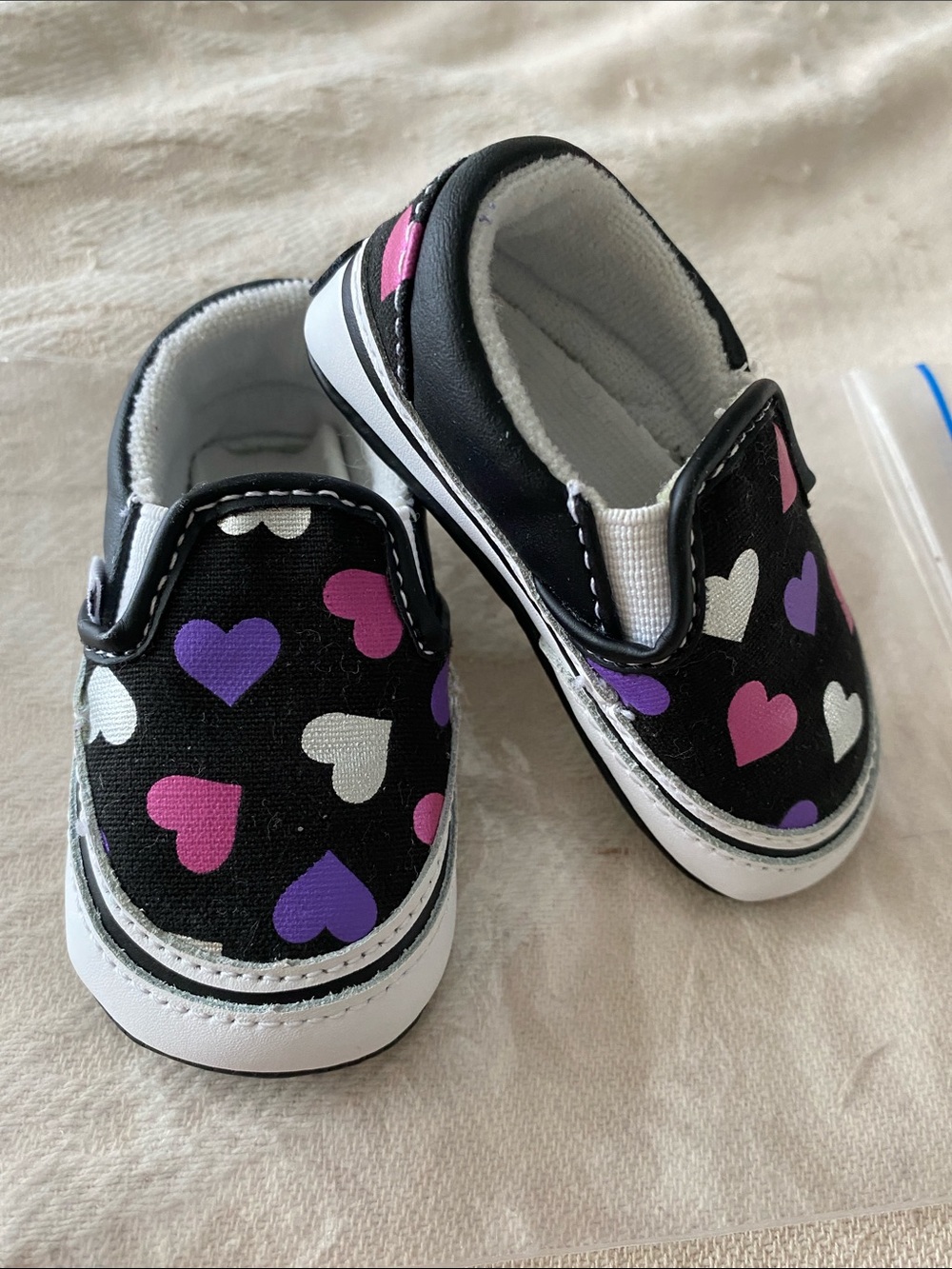 Vans babies /todder Black Slip-On Sneakers Pink, Purple & White Hearts size 2
